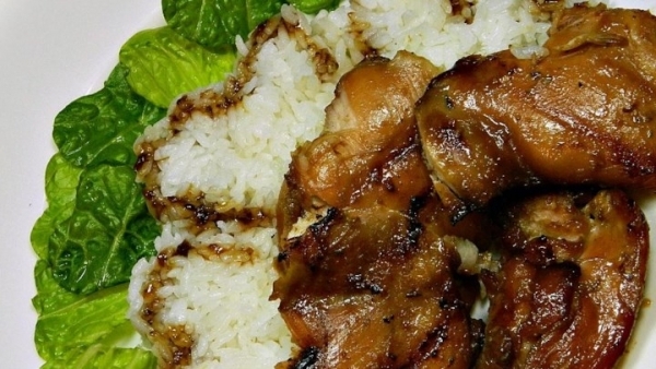 Курица с соевым соусом (Shoyu Chicken)